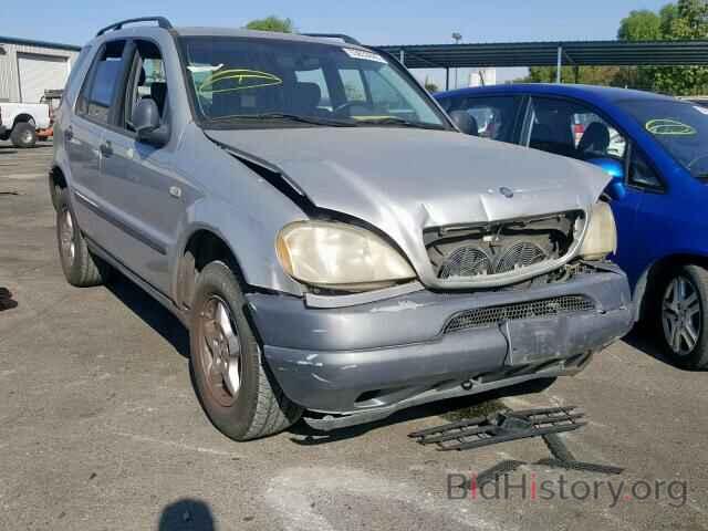 Photo 4JGAB54E0XA055744 - MERCEDES-BENZ ML 320 1999