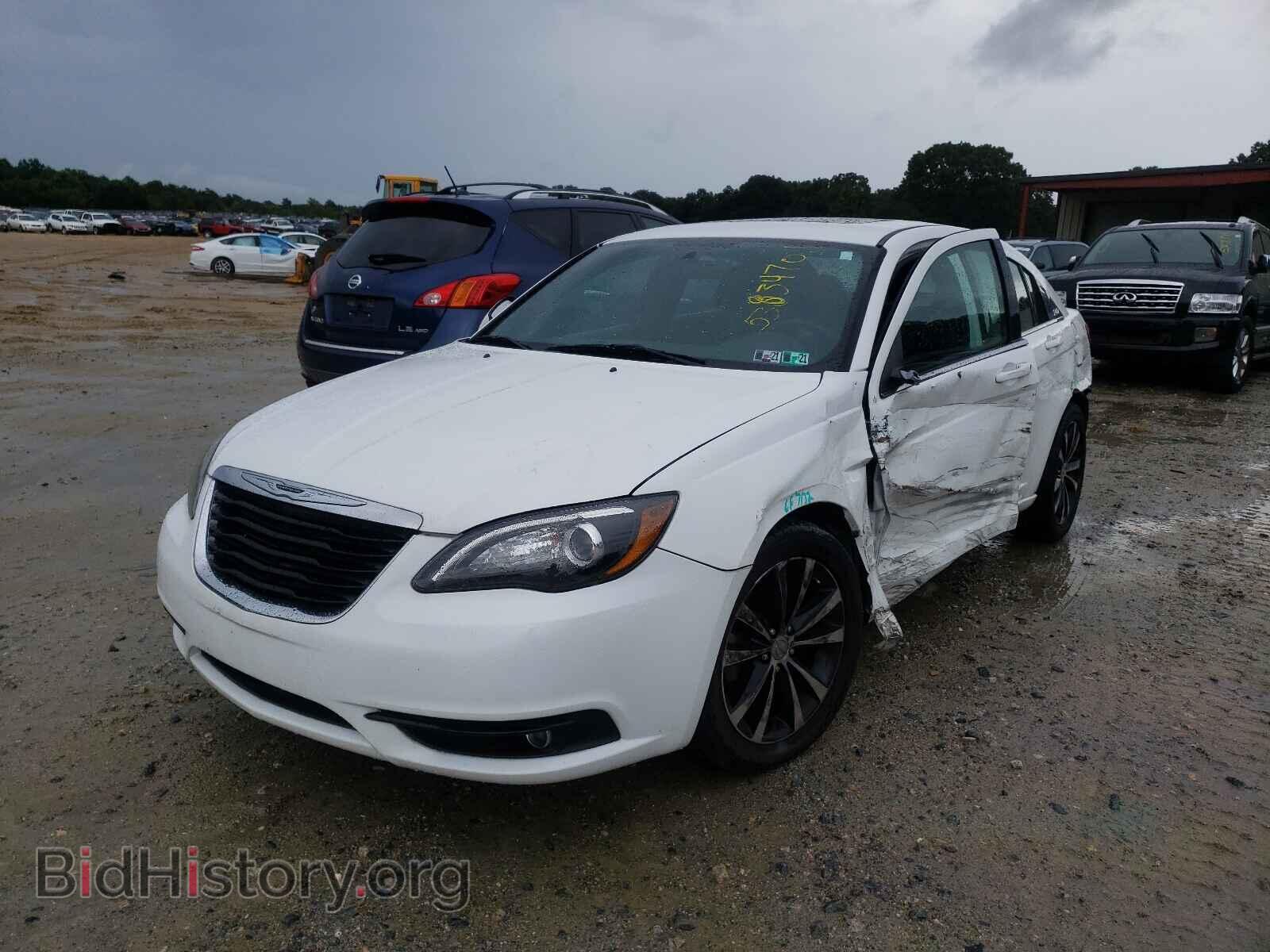 2014 CHRYSLER 200 - VIN: 1C3CCBBG9EN132151 - Фото 2