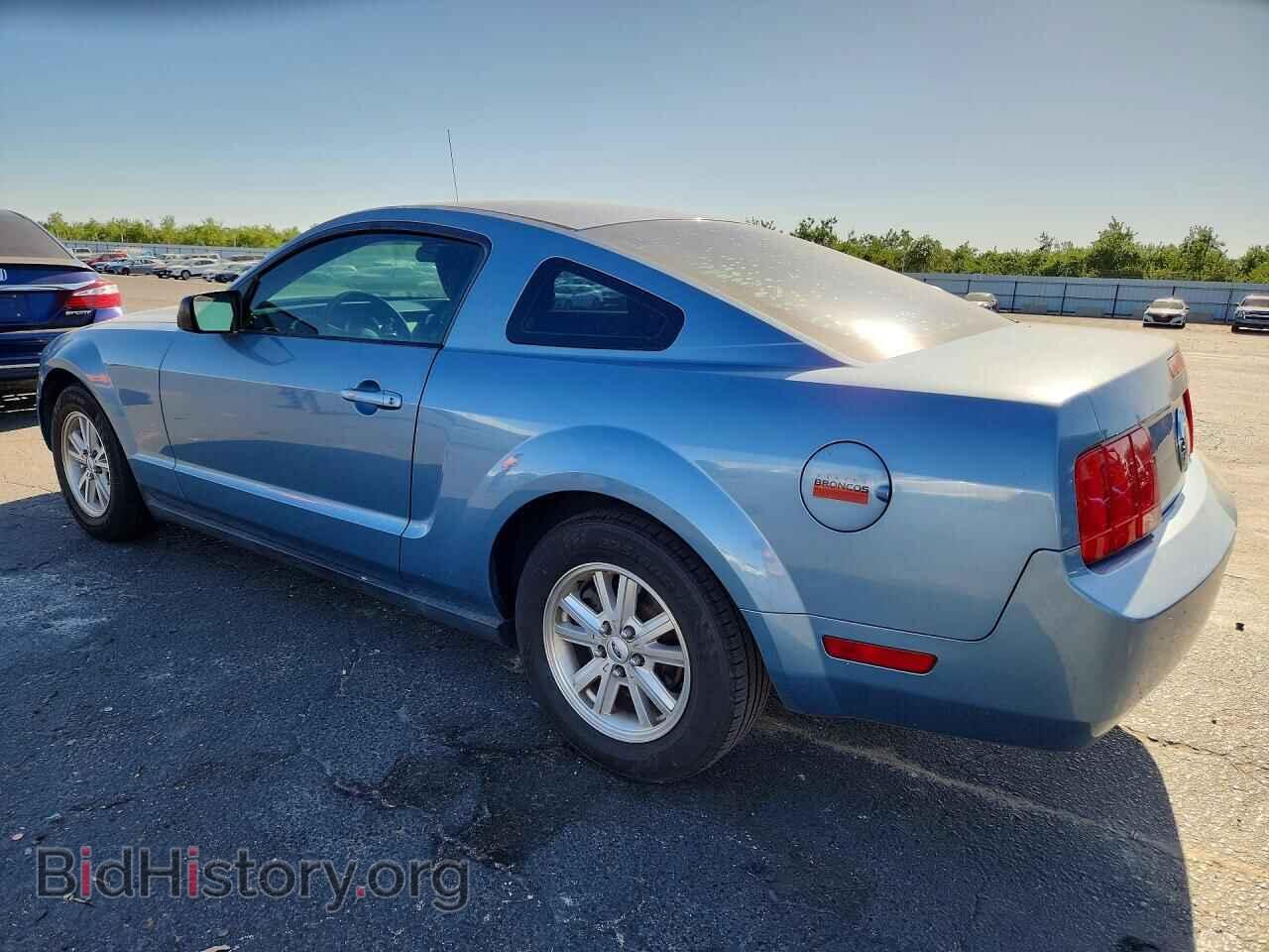 2007 FORD MUSTANG - VIN: 1ZVFT80N275271194 - Фото 2