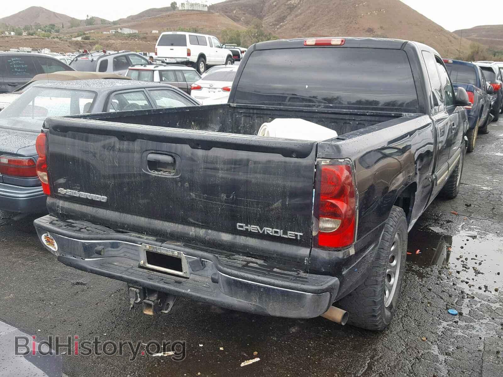 2005 CHEVROLET SILVERADO - VIN: 2GCEC19V051390157 - Фото 4