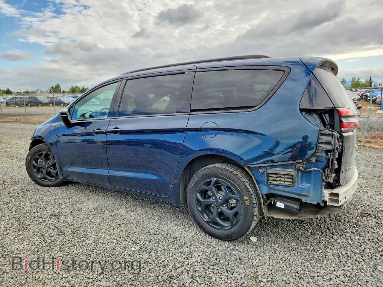 2024 CHRYSLER PACIFICA - VIN: 2C4RC1S75RR103433 - Photo 2