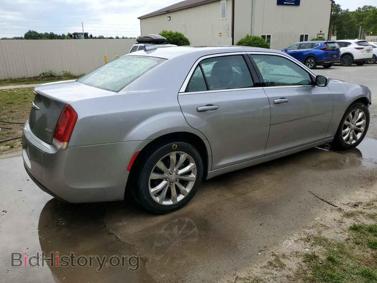 2017 CHRYSLER 300 - VIN: 2C3CCARG3HH540366 - Фото 3