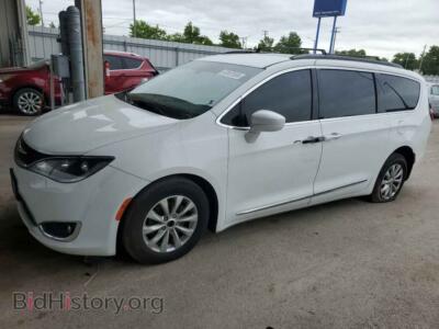 2017 Chrysler PACIFICA Touring L, белый — VIN 2C4RC1BG2HR675946, Copart
