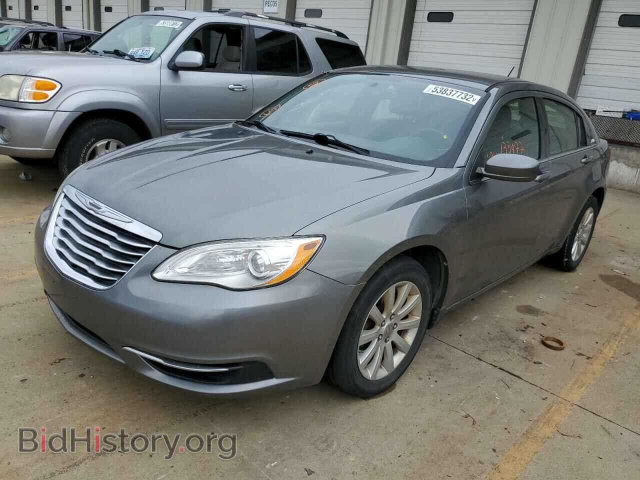 2013 CHRYSLER 200 - VIN: 1C3CCBBB1DN516038 - Фото 2