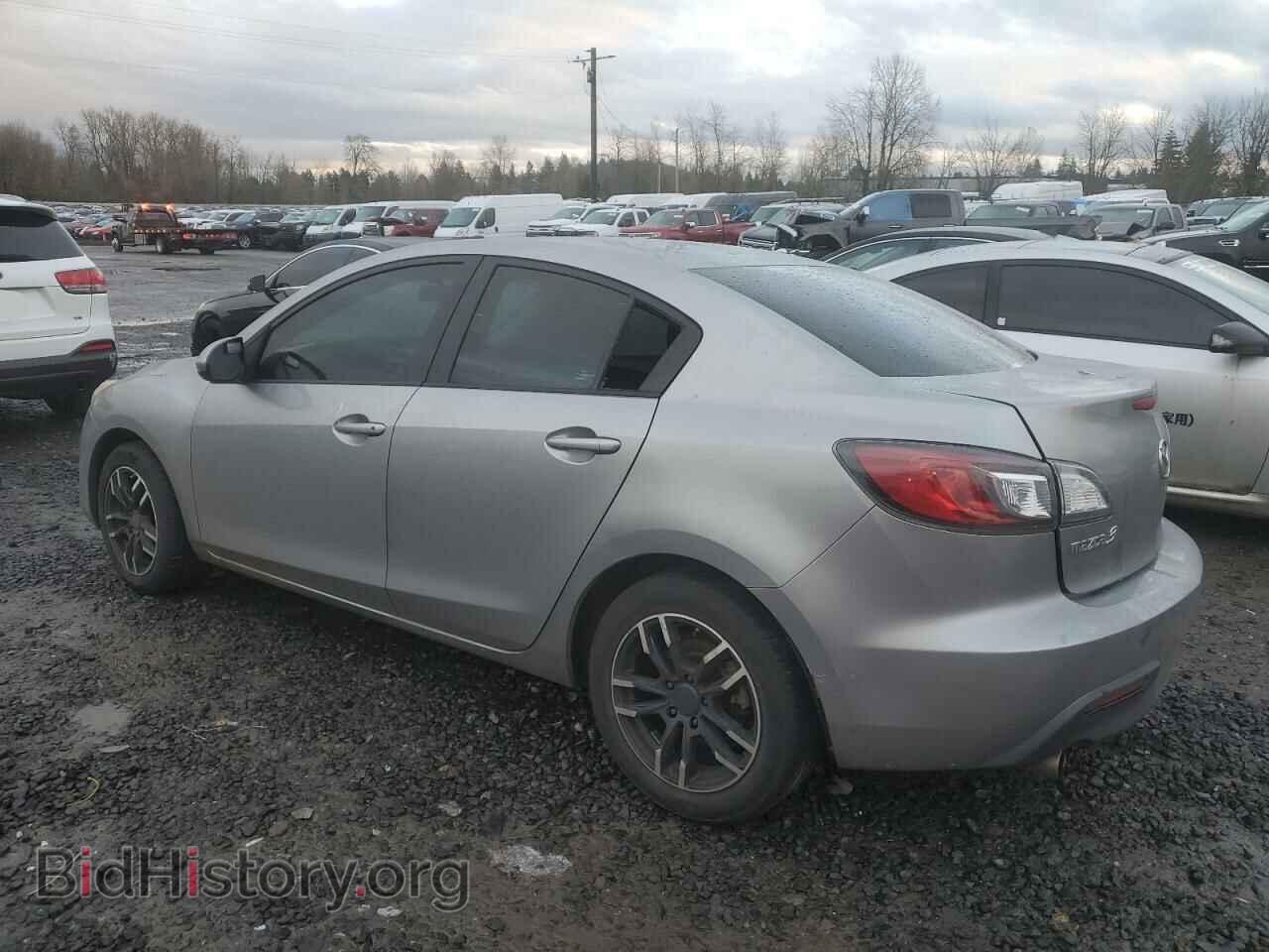 2011 MAZDA 3 - VIN: JM1BL1VG2B1355597 - Фото 2