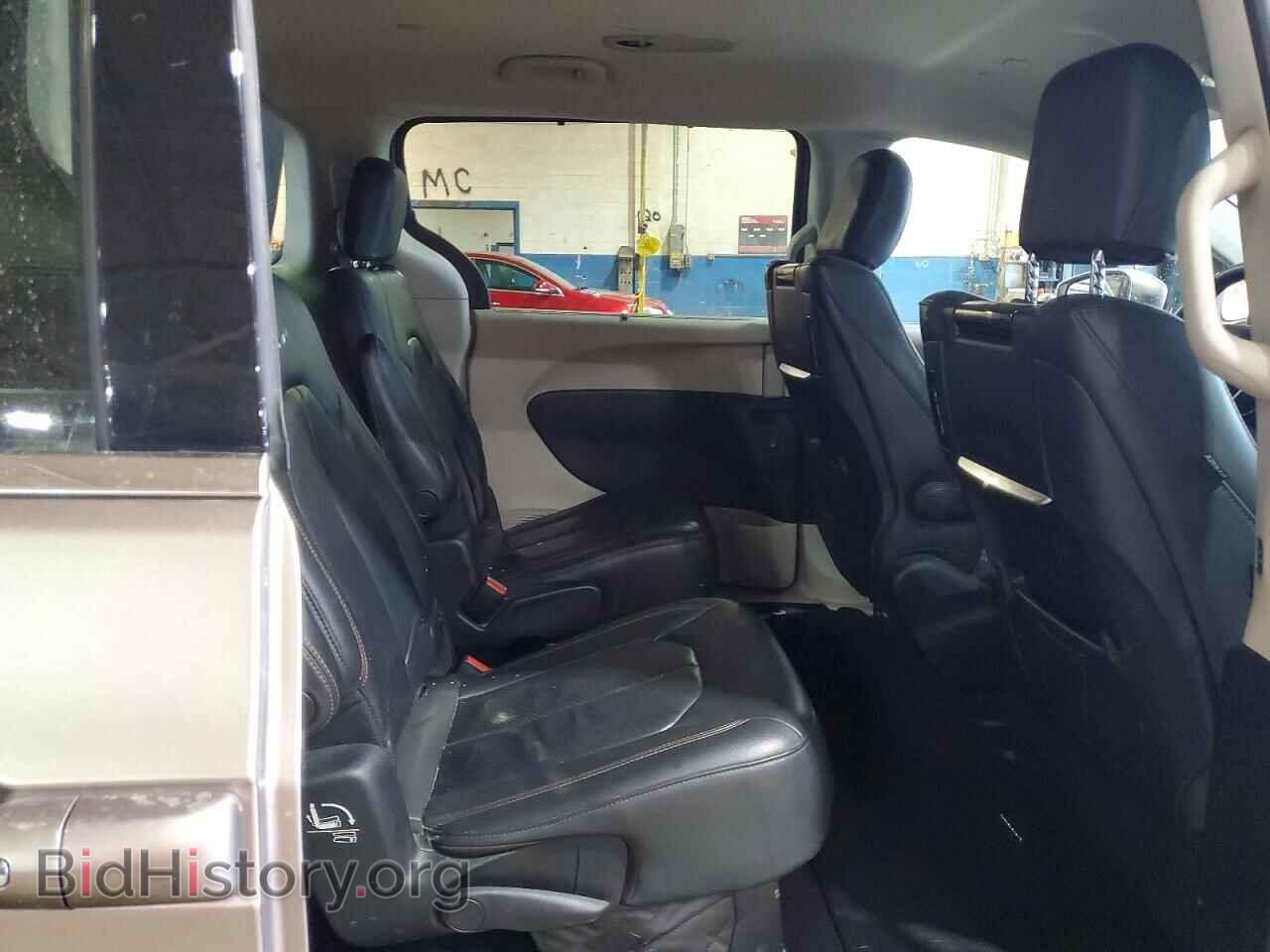 2017 CHRYSLER PACIFICA - VIN: 2C4RC1EG5HR832946 - Photo 11