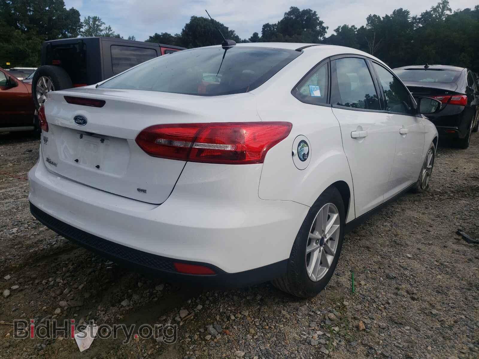 2017 FORD FOCUS - VIN: 1FADP3F23HL332196 - Фото 4