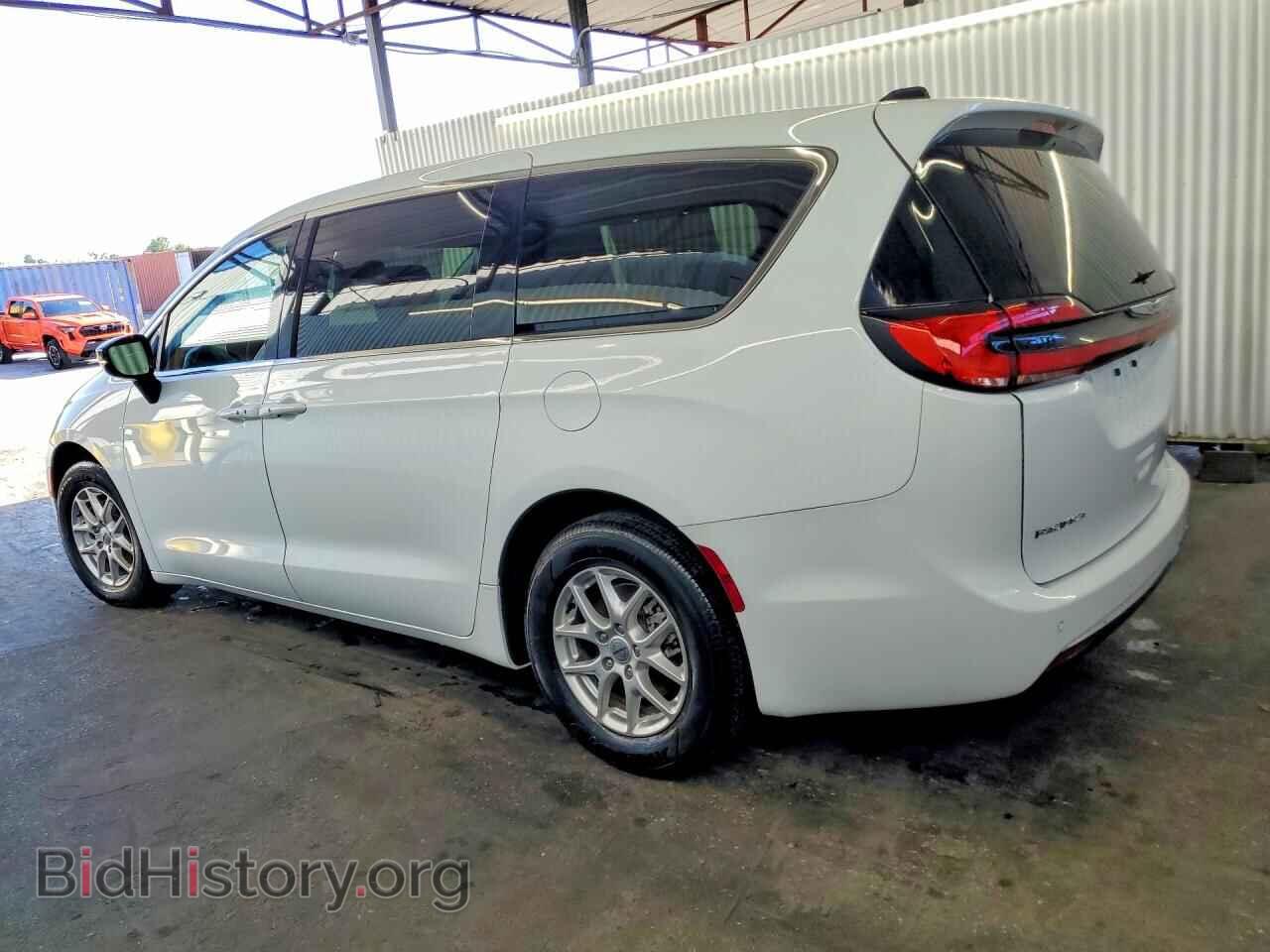 2024 CHRYSLER PACIFICA - VIN: 2C4RC1BG2RR176095 - Photo 2