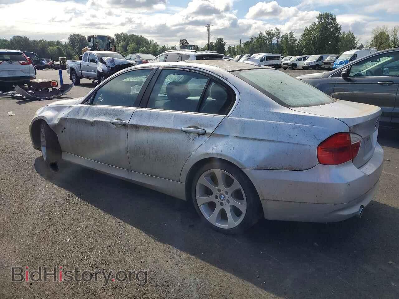 2008 BMW 3 SERIES - VIN: WBAVB735X8KY64549 - Фото 2