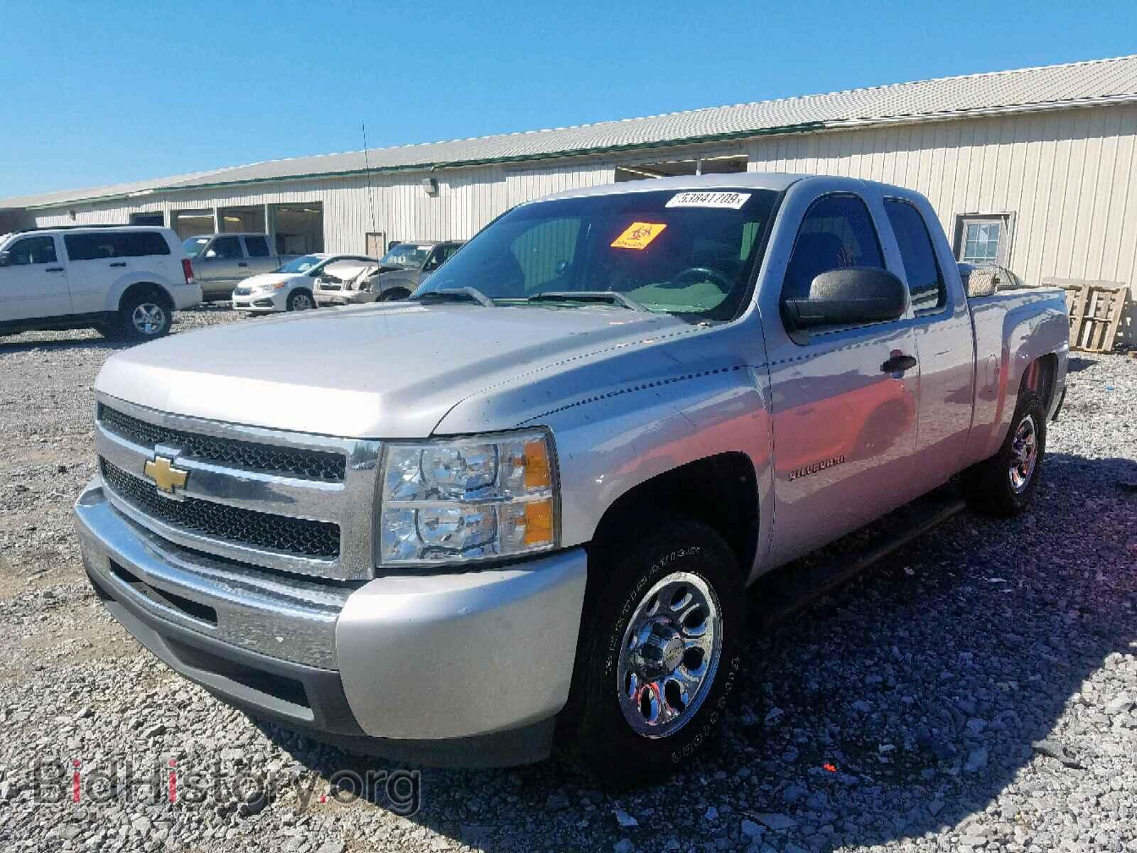 2011 CHEVROLET SILVERADO - VIN: 1GCRCPEX7BZ342041 - Photo 2