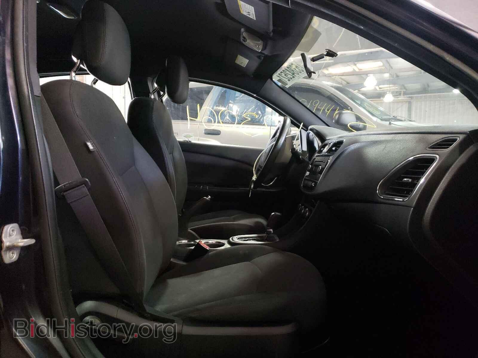2012 CHRYSLER 200 - VIN: 1C3CCBAB1CN330676 - Фото 5