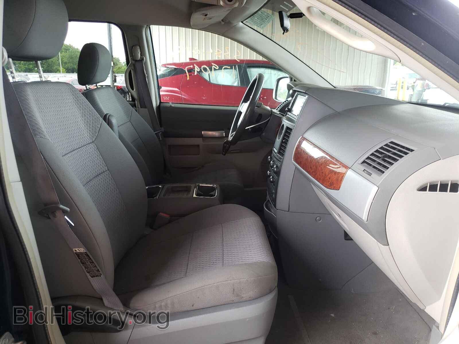 2008 CHRYSLER MINIVAN - VIN: 2A8HR54P88R648872 - Фото 5