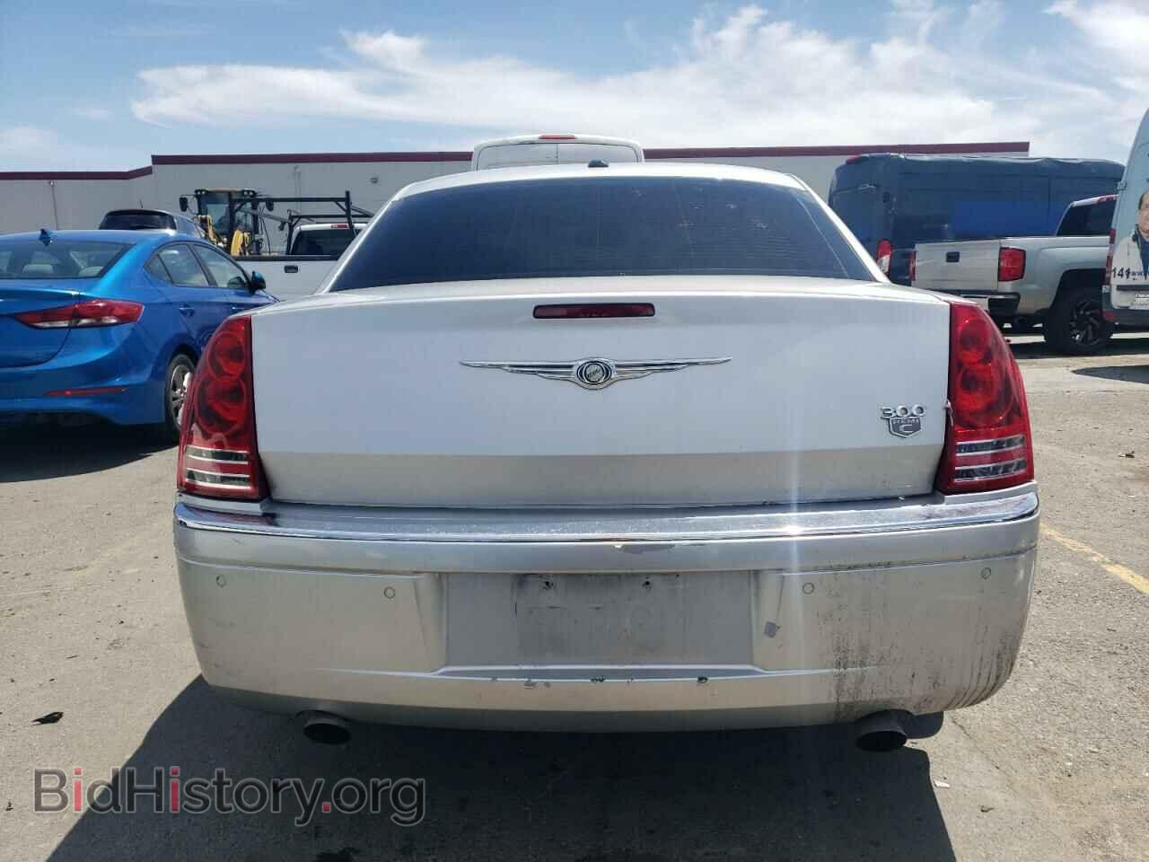 2009 CHRYSLER 300 - VIN: 2C3LA63T39H584300 - Фото 6