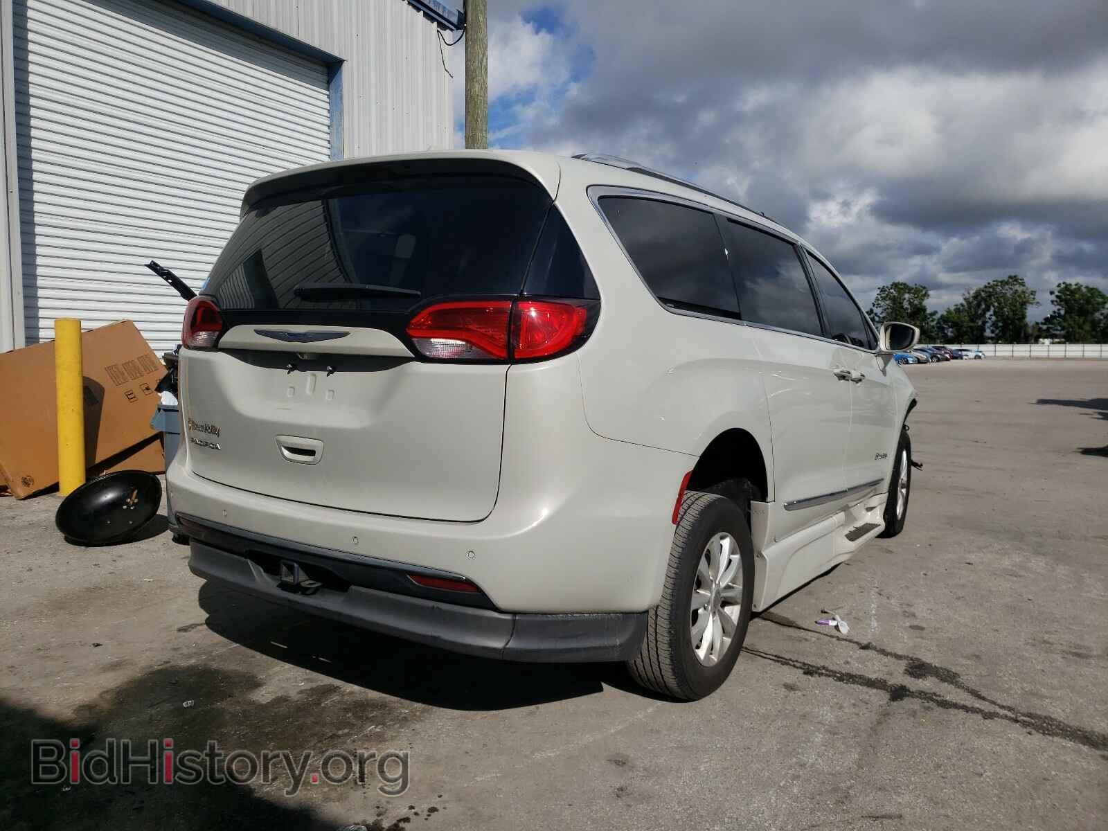 2019 CHRYSLER PACIFICA - VIN: 2C4RC1BG9KR598001 - Фото 4