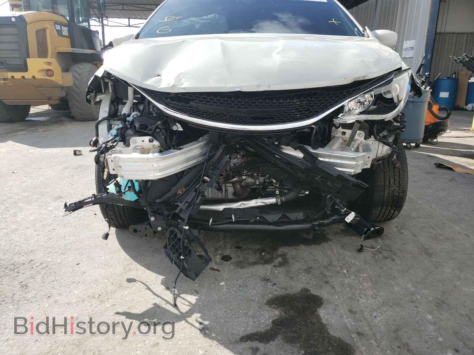 2019 CHRYSLER PACIFICA - VIN: 2C4RC1BG9KR598001 - Фото 9