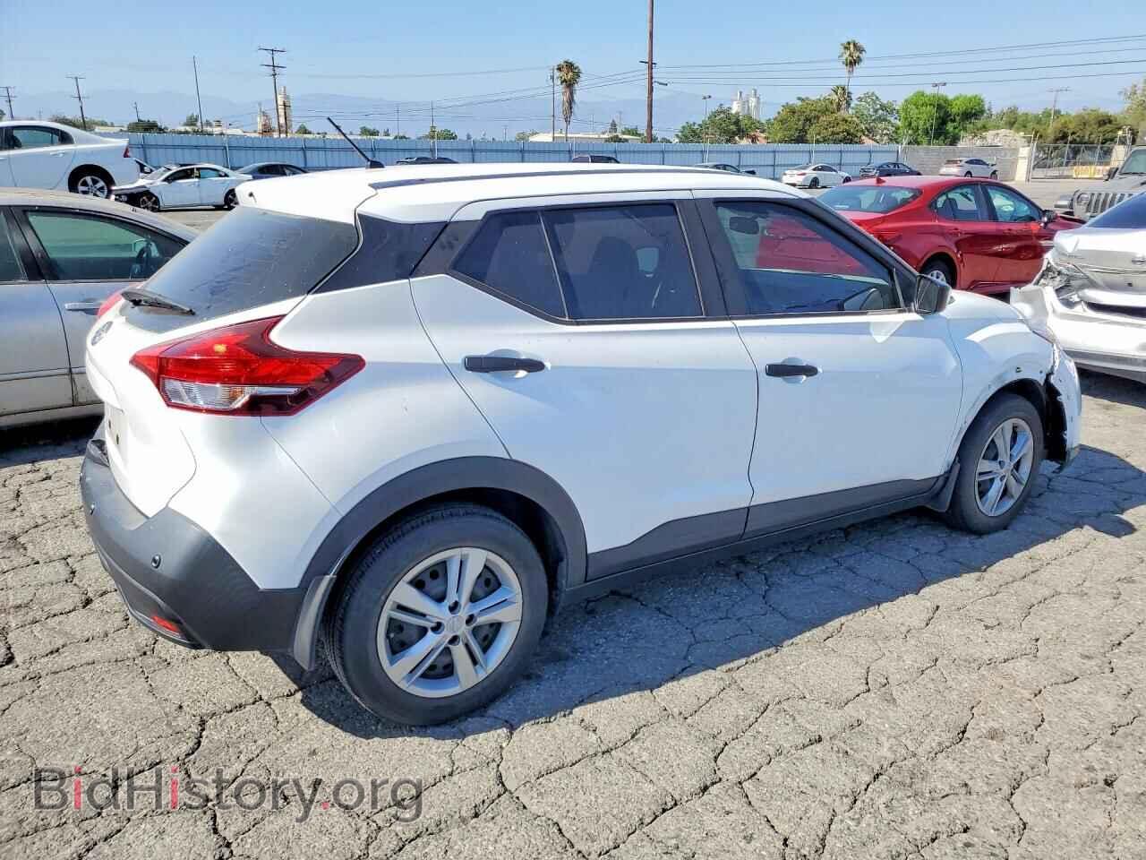2020 NISSAN KICKS - VIN: 3N1CP5BVXLL556325 - Фото 3