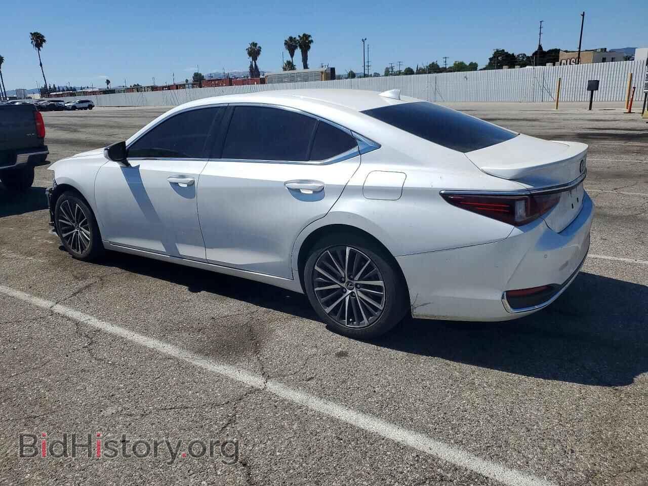 2024 LEXUS ES300 - VIN: 58ADA1C19RU052200 - Photo 2