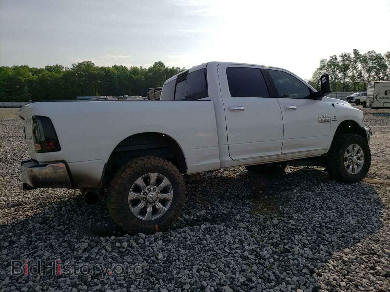 2015 RAM All Models - VIN: 3C6UR5DL3FG548532 - Photo 3