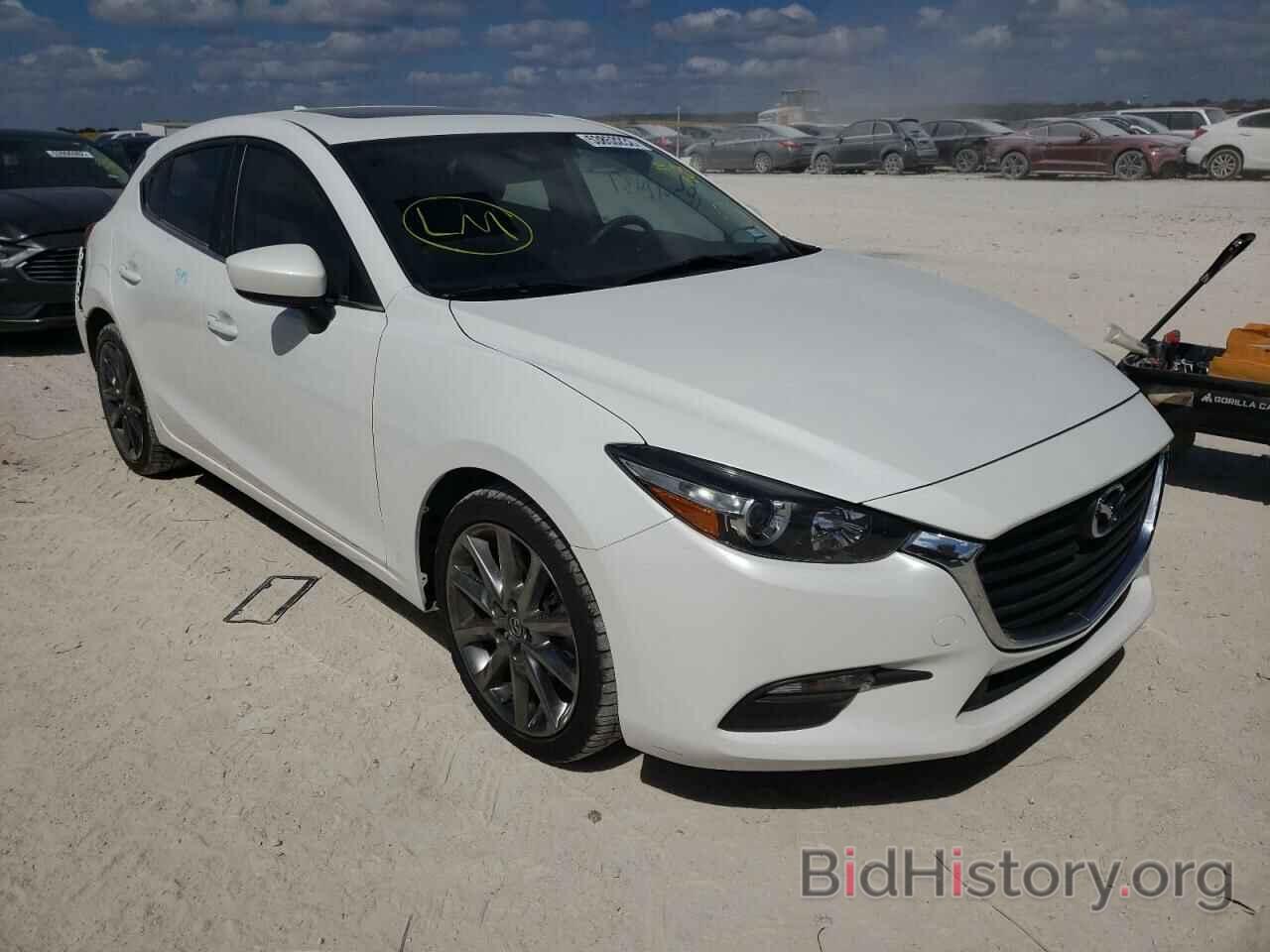 Photo 3MZBN1L3XJM190763 - MAZDA 3 2018