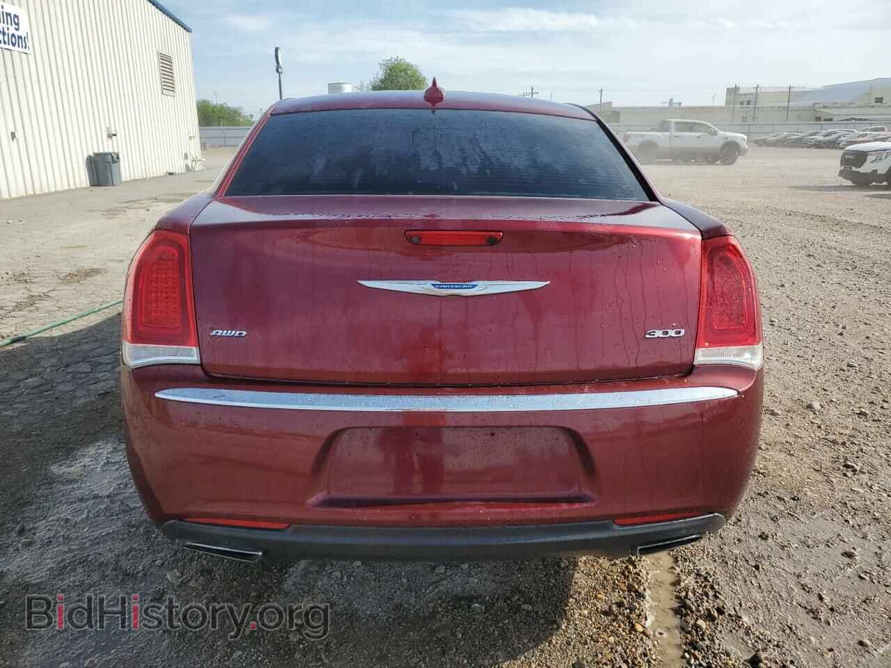 2018 CHRYSLER 300 - VIN: 2C3CCAKG9JH268759 - Фото 6