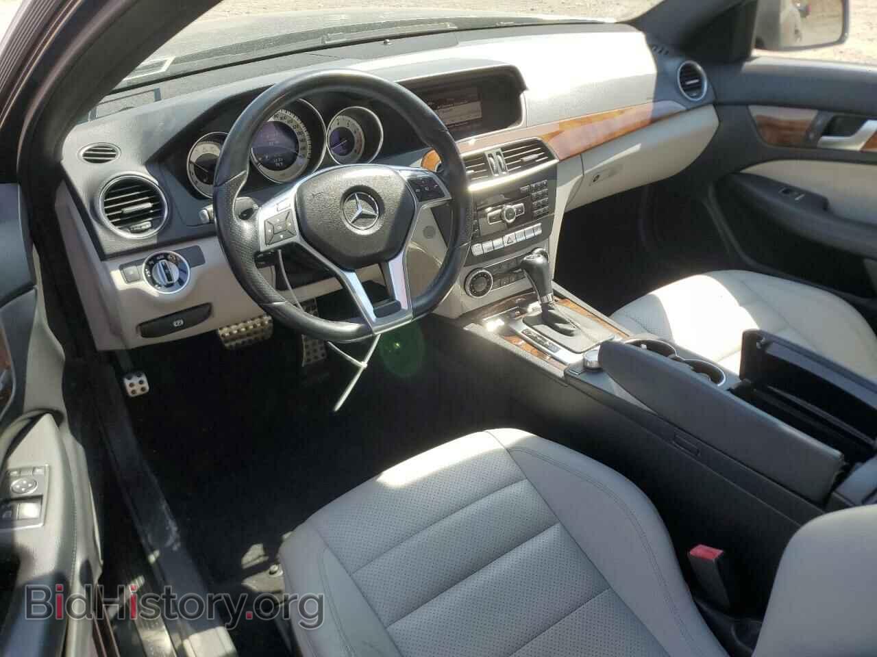 2013 MERCEDES-BENZ C-CLASS - VIN: WDDGJ4HB4DF996985 - Фото 8
