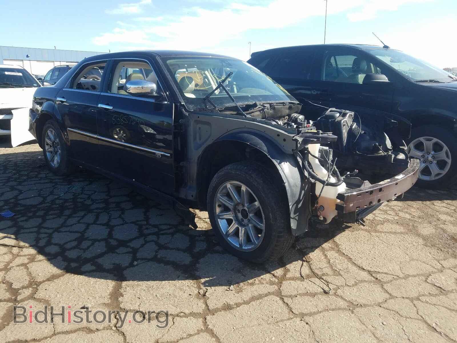Photo 2C3CA6CT2AH148509 - CHRYSLER 300 2010