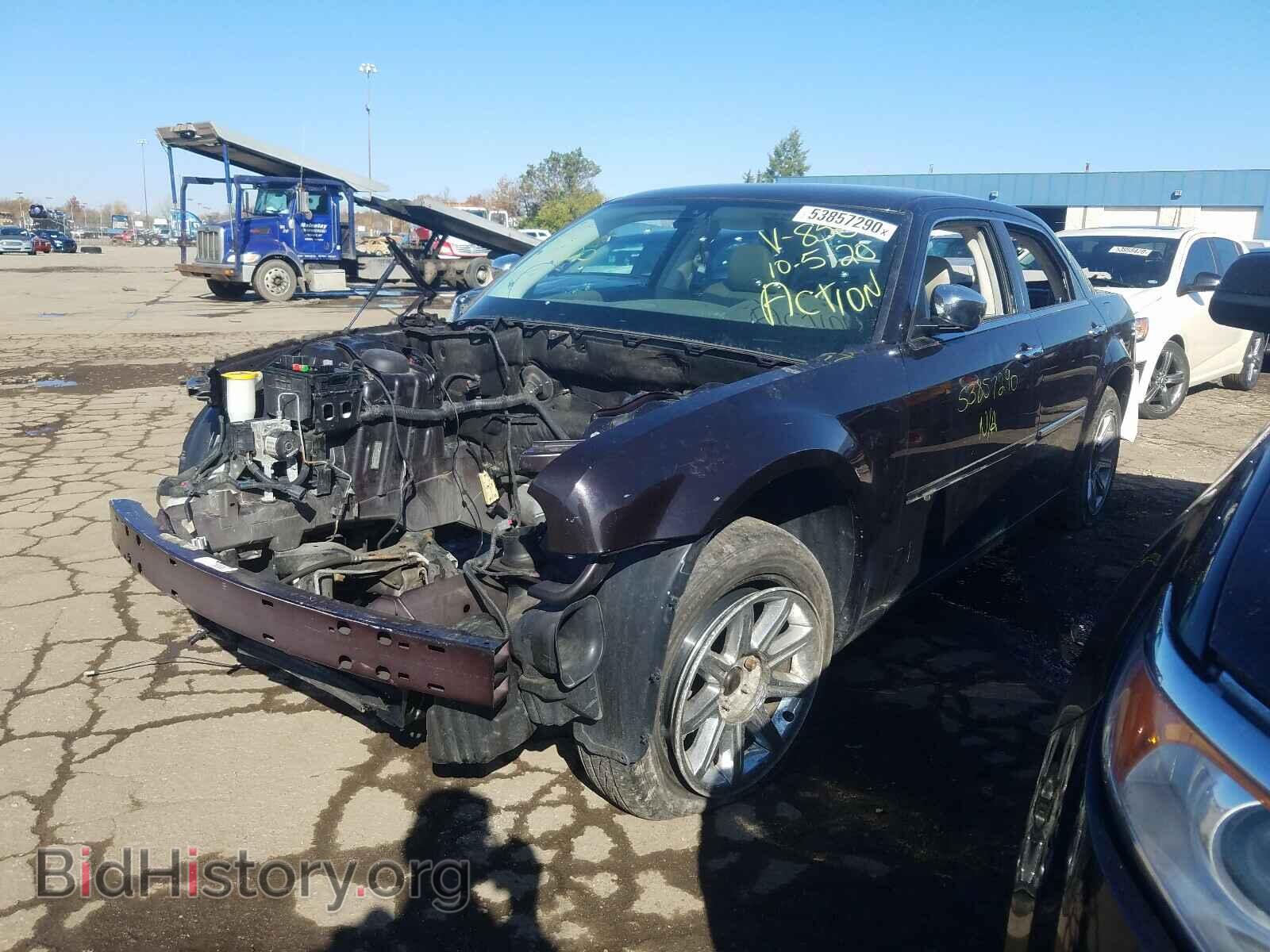 2010 CHRYSLER 300 - VIN: 2C3CA6CT2AH148509 - Фото 2