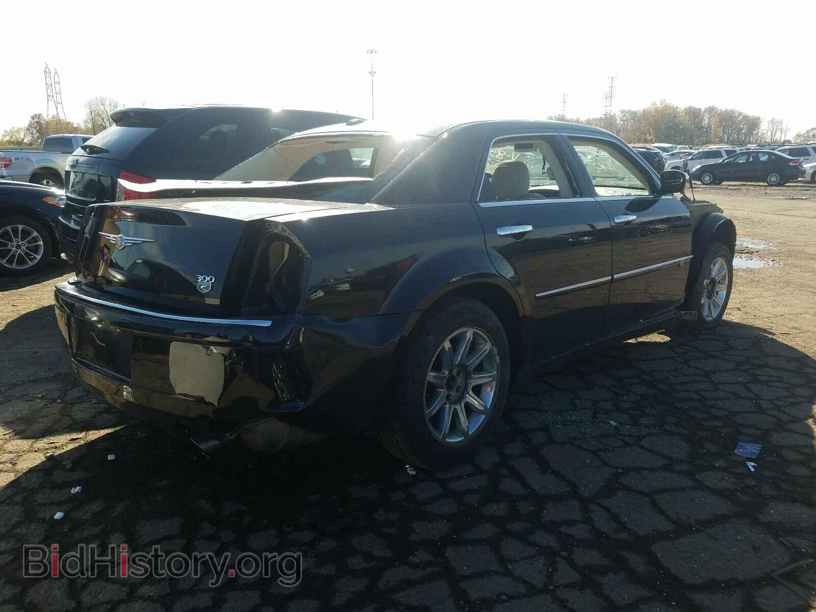 2010 CHRYSLER 300 - VIN: 2C3CA6CT2AH148509 - Фото 4