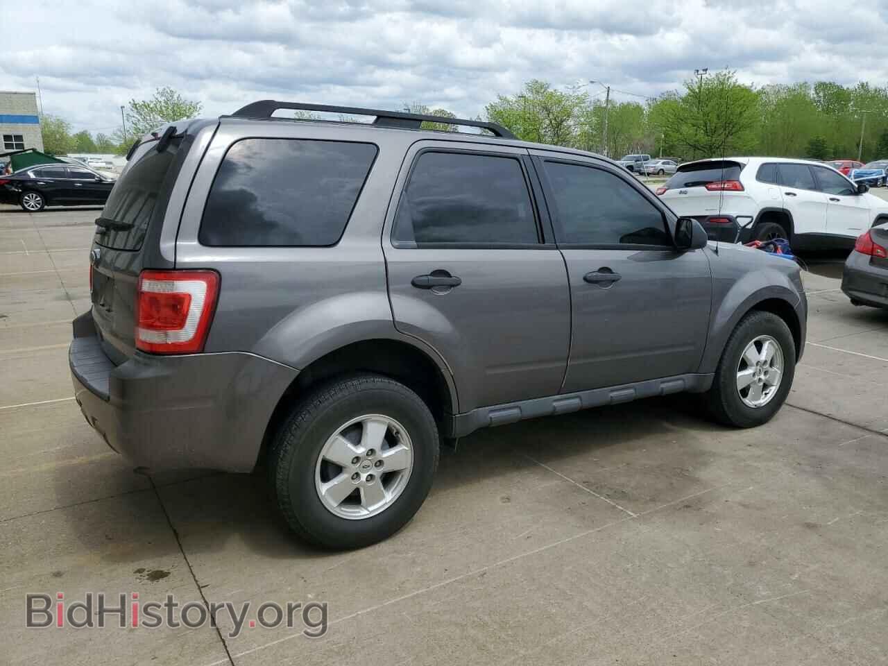 2011 FORD ESCAPE - VIN: 1FMCU0D78BKB02531 - Фото 3
