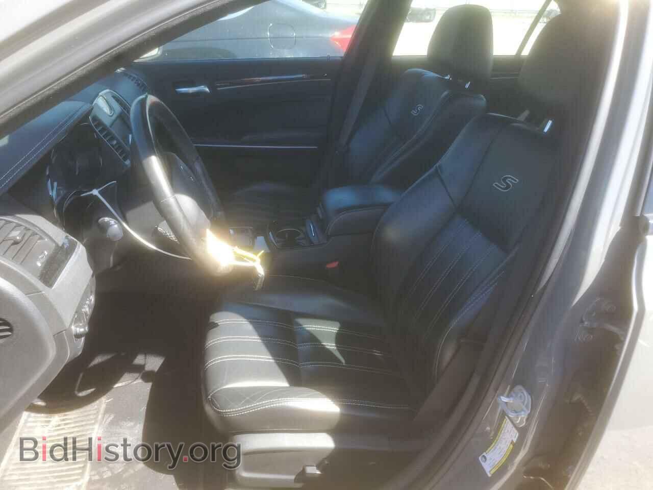 2019 CHRYSLER 300 - VIN: 2C3CCAGG4KH539737 - Фото 7