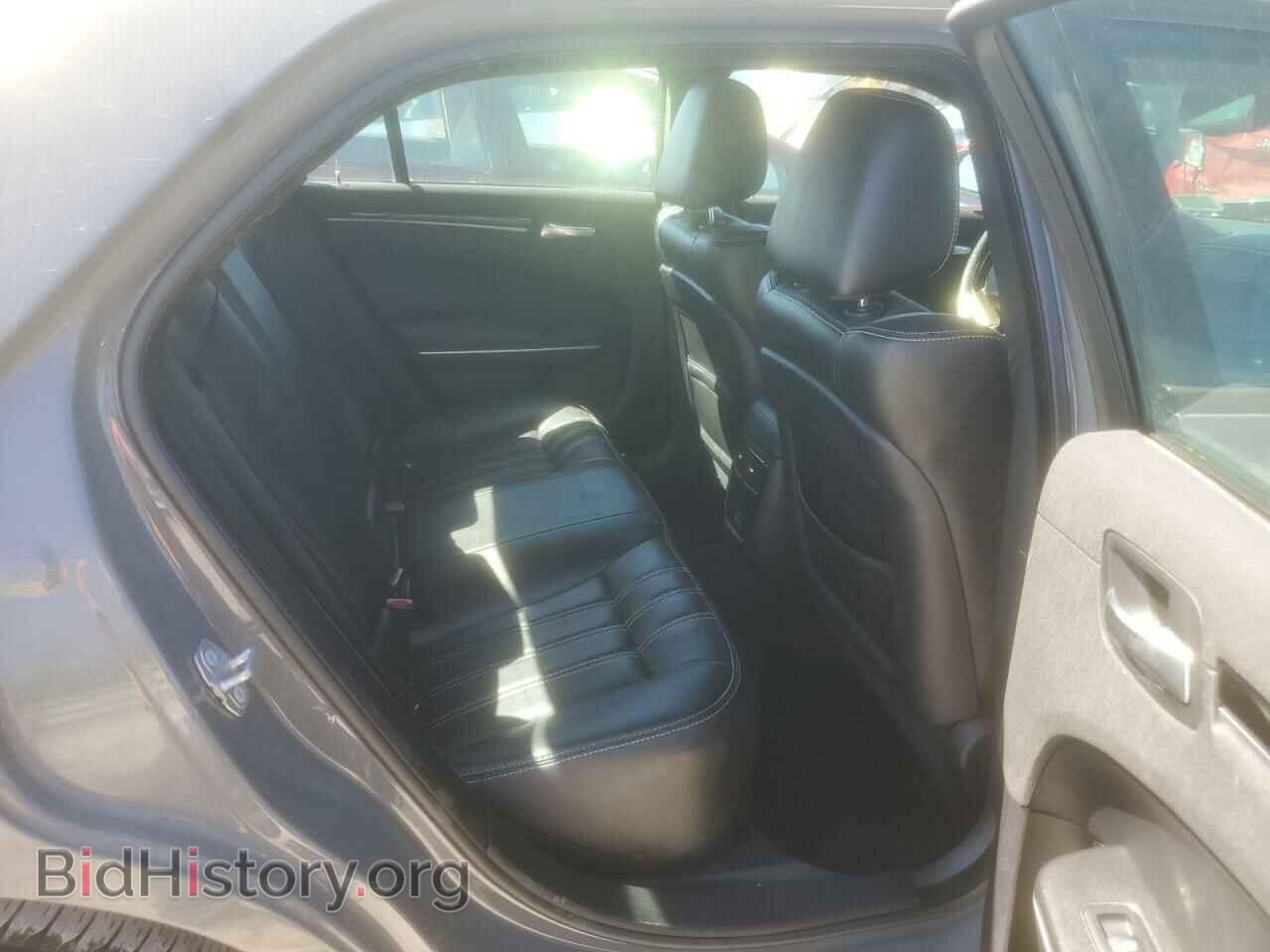 2019 CHRYSLER 300 - VIN: 2C3CCAGG4KH539737 - Фото 10