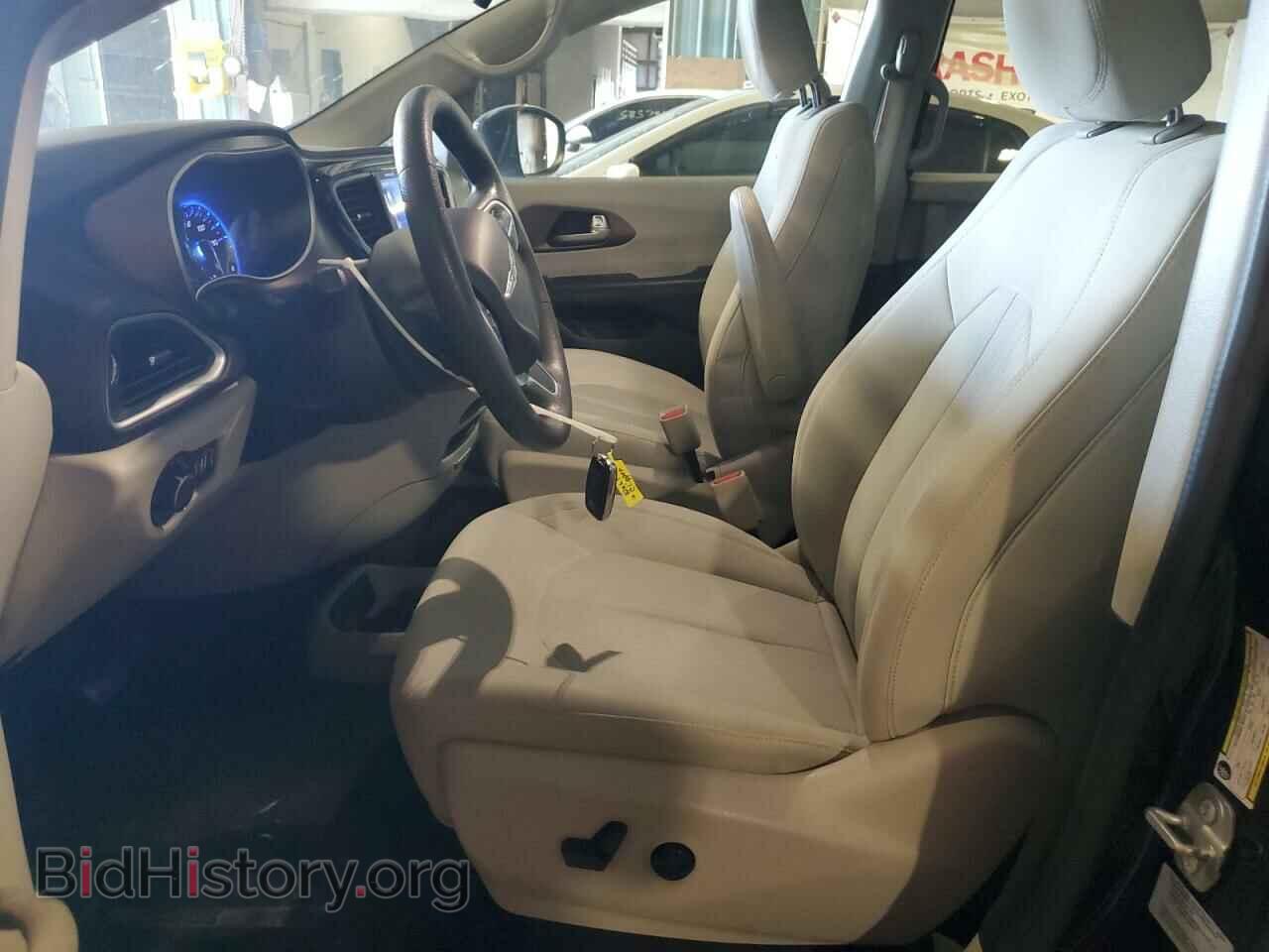 2017 CHRYSLER PACIFICA - VIN: 2C4RC1DG9HR593001 - Фото 7