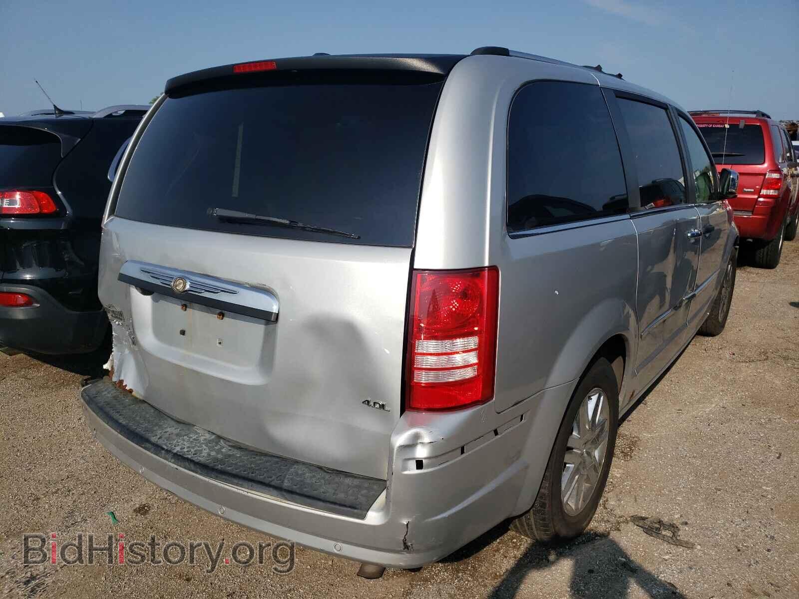 2008 CHRYSLER MINIVAN - VIN: 2A8HR64X18R723143 - Фото 4