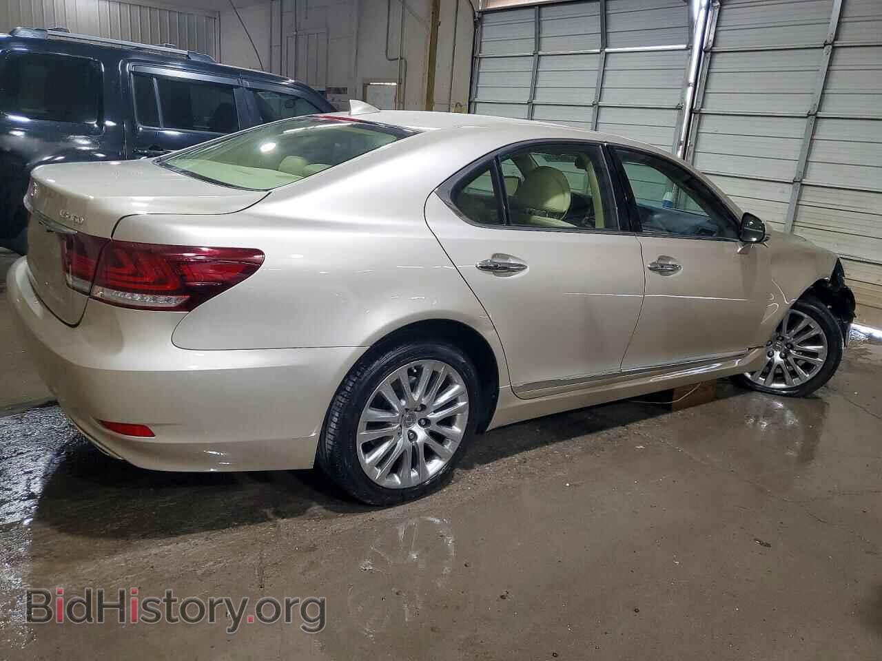 2015 LEXUS LS460 - VIN: JTHBL5EF6F5134662 - Photo 3