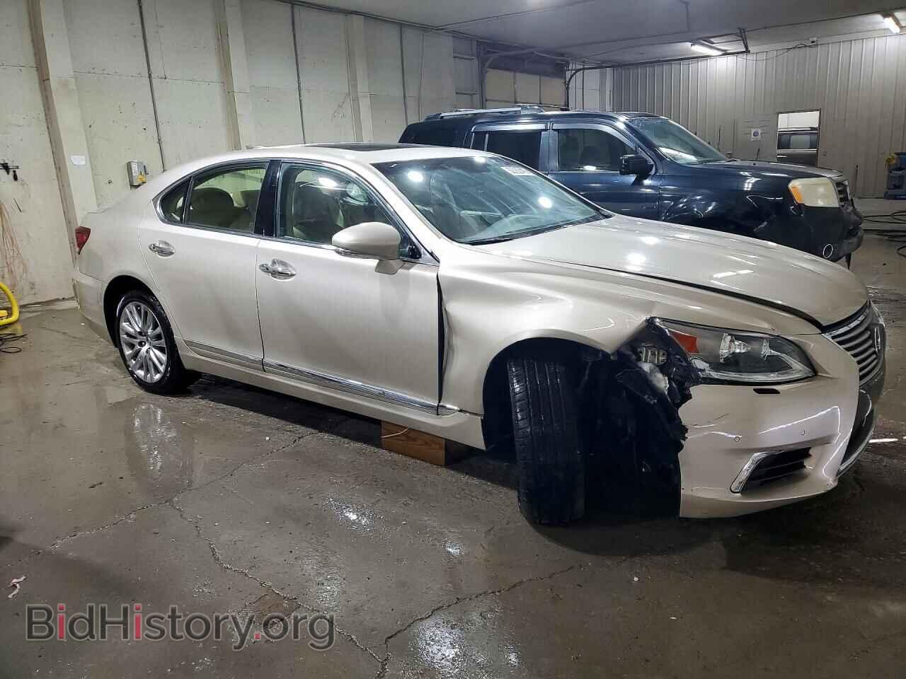 2015 LEXUS LS460 - VIN: JTHBL5EF6F5134662 - Photo 4