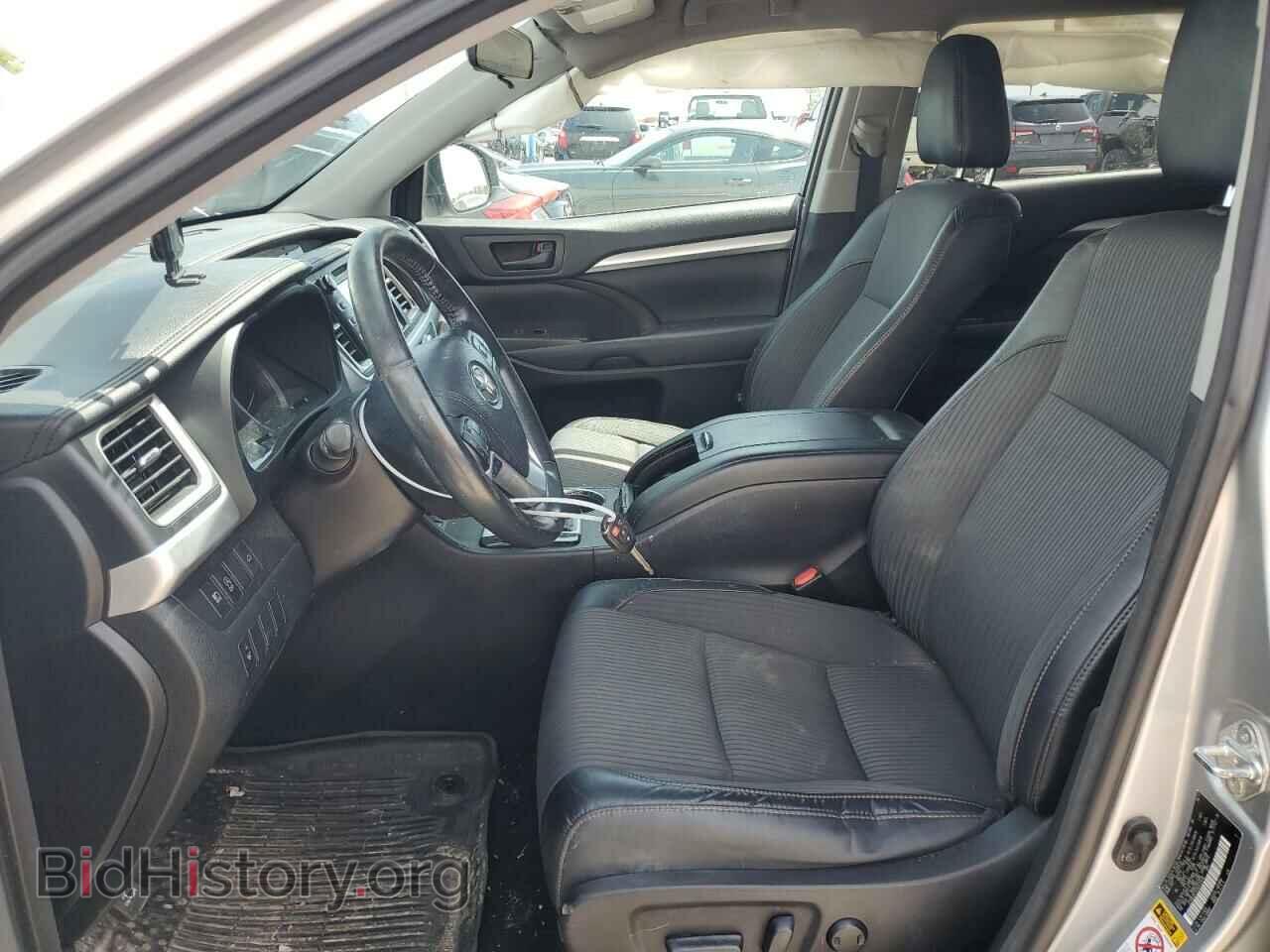 2017 TOYOTA HIGHLANDER - VIN: 5TDBZRFH2HS435448 - Фото 7