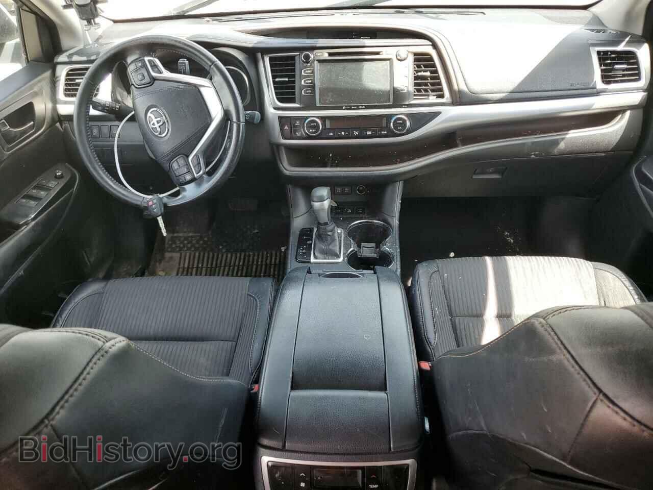 2017 TOYOTA HIGHLANDER - VIN: 5TDBZRFH2HS435448 - Фото 8