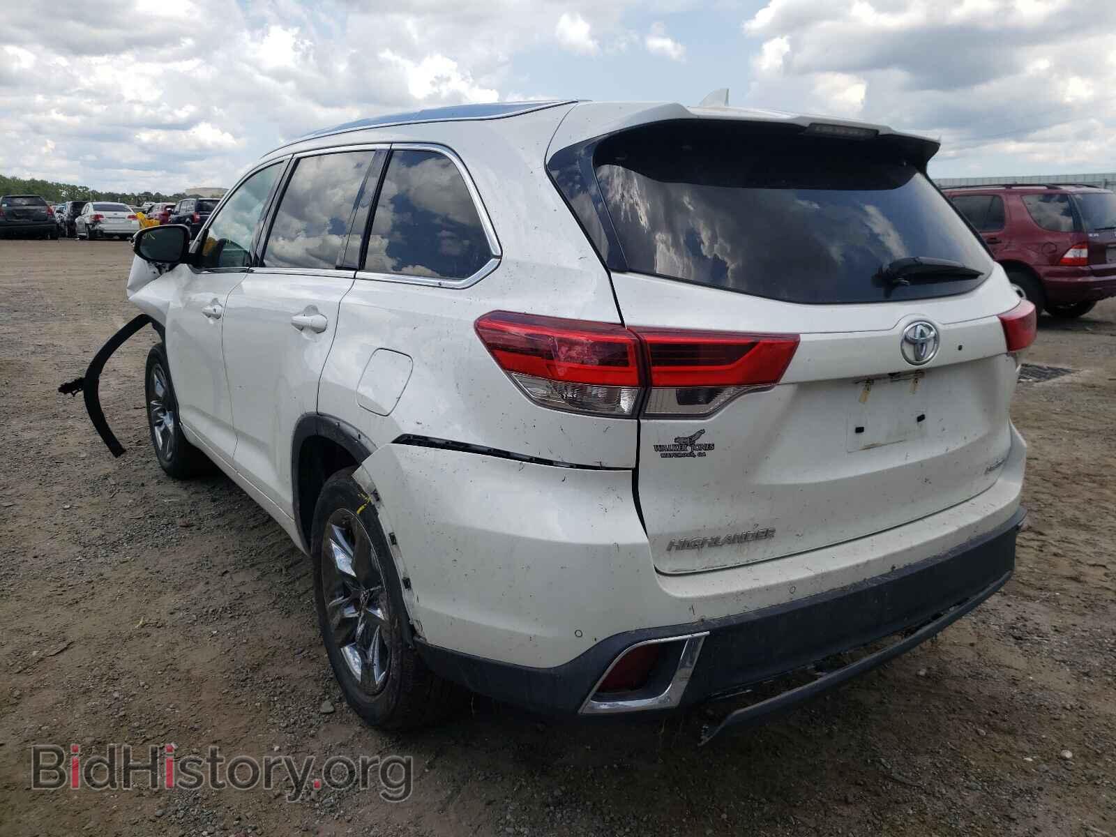 2018 TOYOTA HIGHLANDER - VIN: 5TDYZRFH7JS259948 - Фото 3