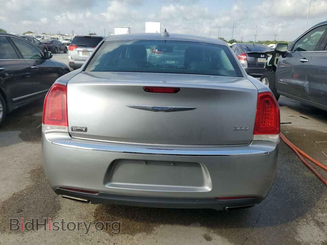 2018 CHRYSLER 300 - VIN: 2C3CCAAG2JH203740 - Фото 6