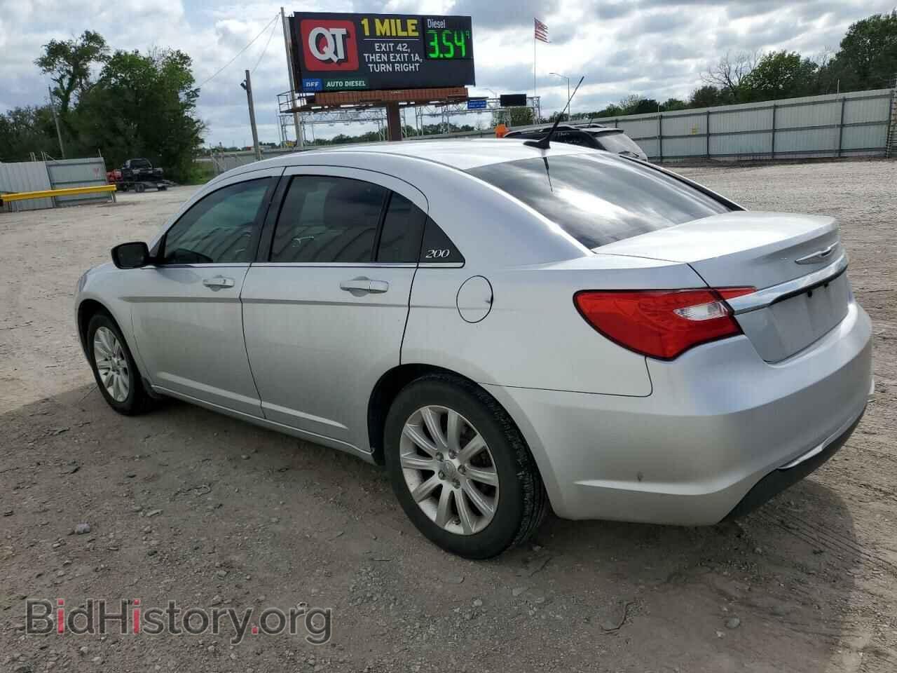 2011 CHRYSLER 200 - VIN: 1C3BC1FB6BN539506 - Фото 2