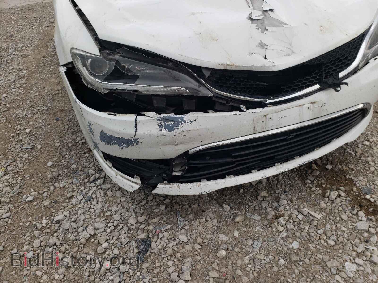 2015 CHRYSLER 200 - VIN: 1C3CCCAB7FN602142 - Фото 9