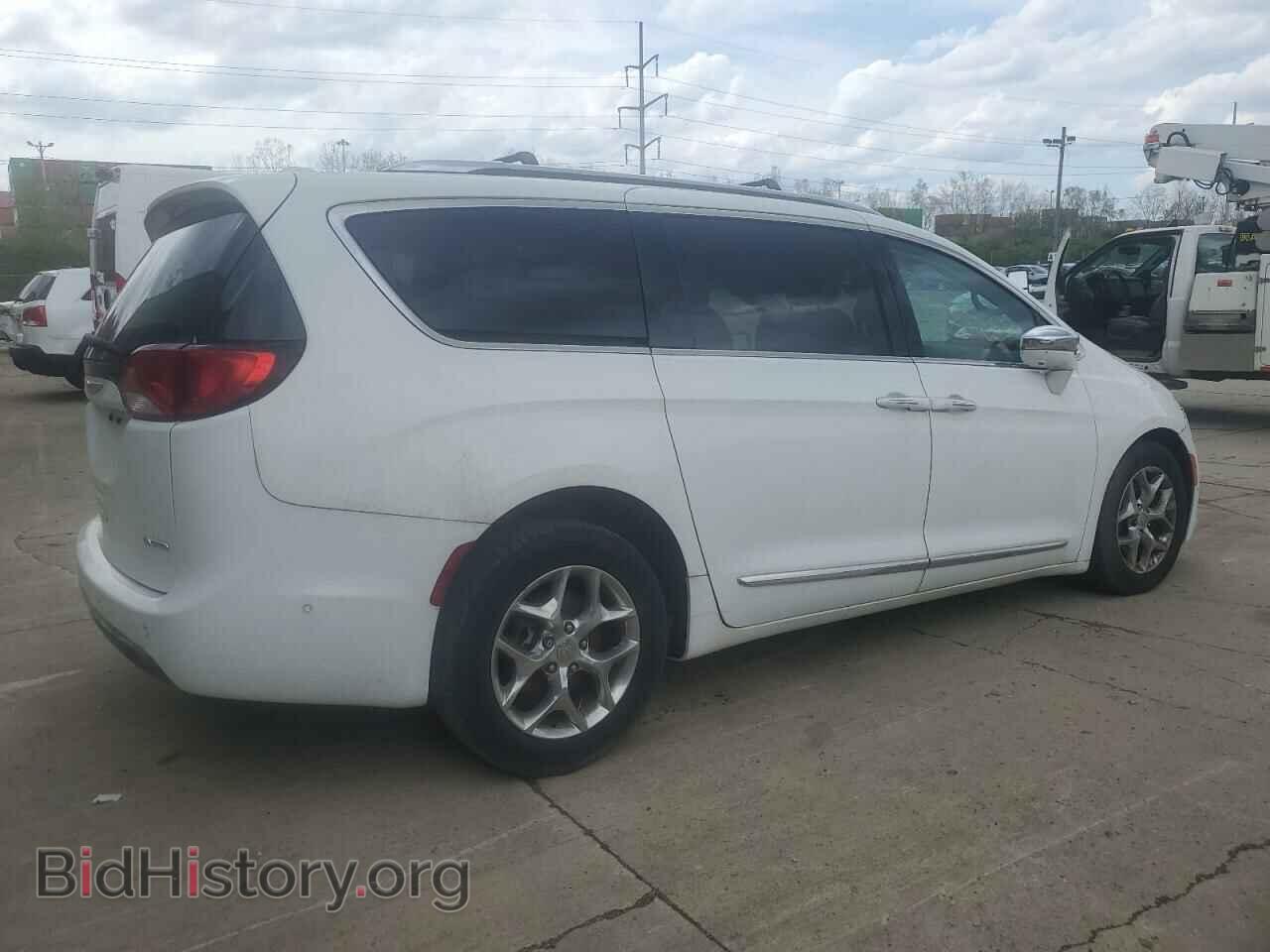2017 CHRYSLER PACIFICA - VIN: 2C4RC1GG6HR504447 - Фото 3