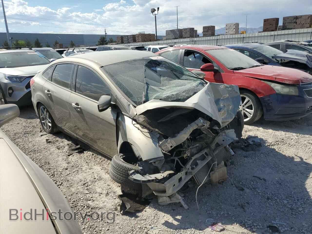 2015 FORD FOCUS - VIN: 1FADP3F2XFL358114 - Photo 4