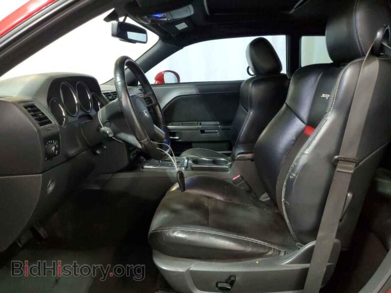 2010 Dodge CHALLENGER (VIN 2B3CJ7DW2AH104179) — photo 7 of 12