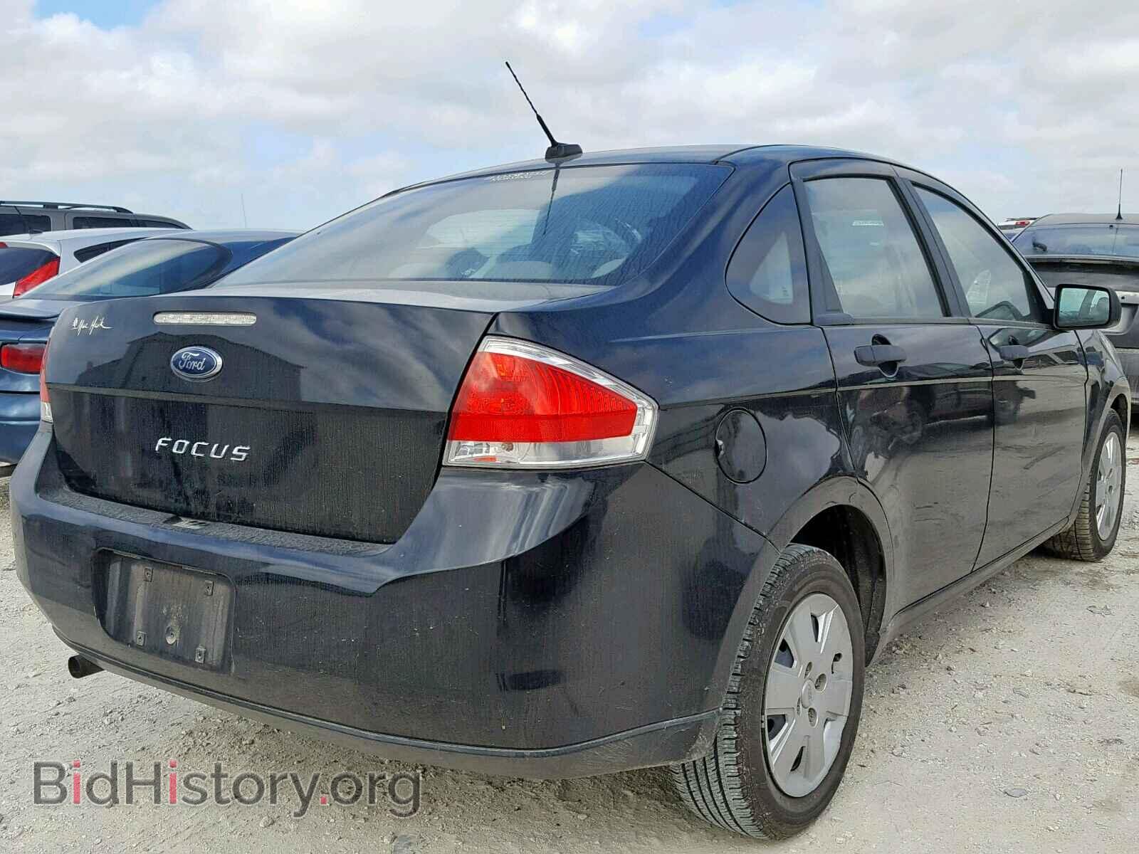 2010 FORD FOCUS - VIN: 1FAHP3EN5AW238628 - Photo 4