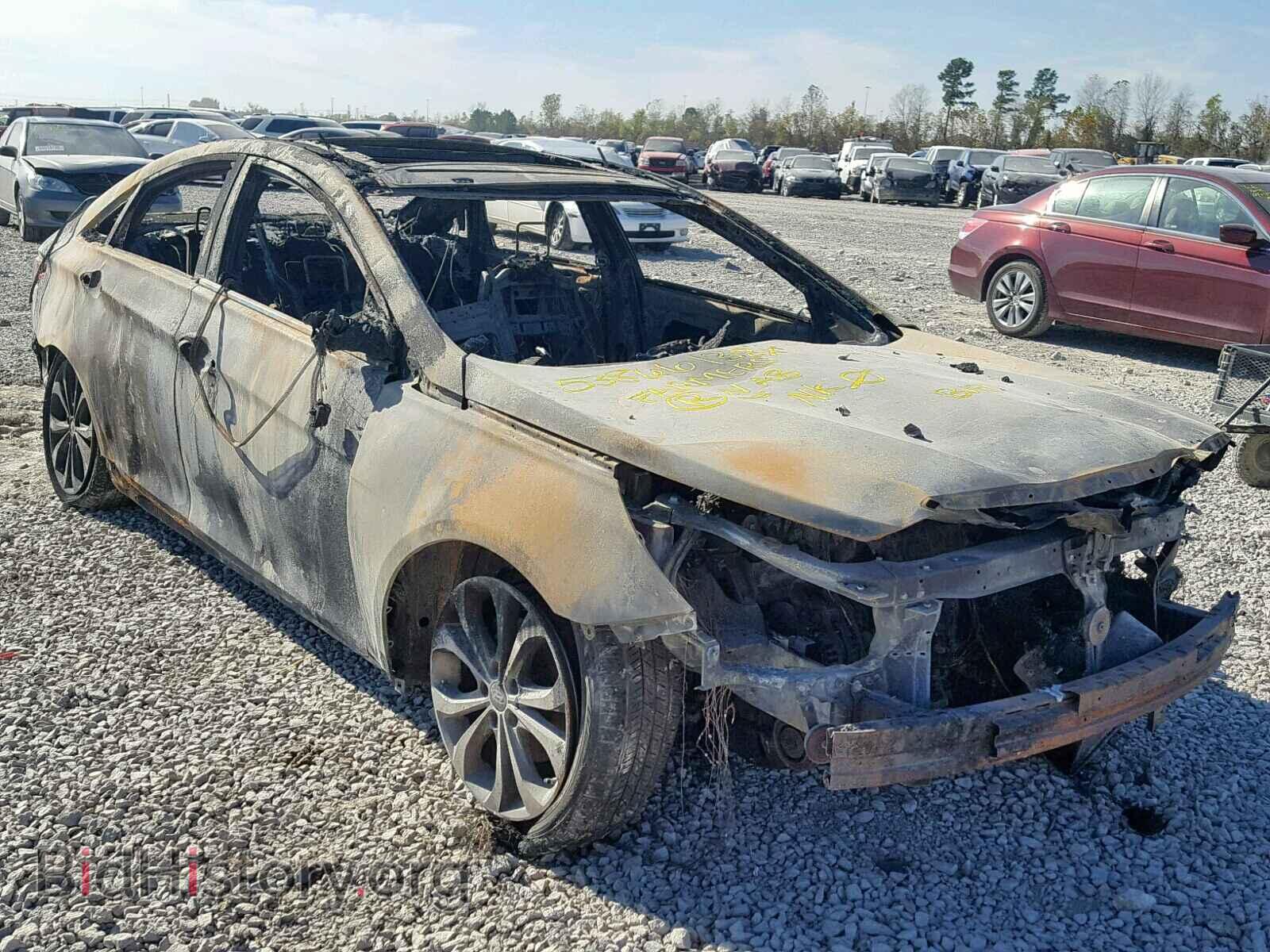 Фотография 5NPEC4AB7EH819439 - HYUNDAI SONATA 2014