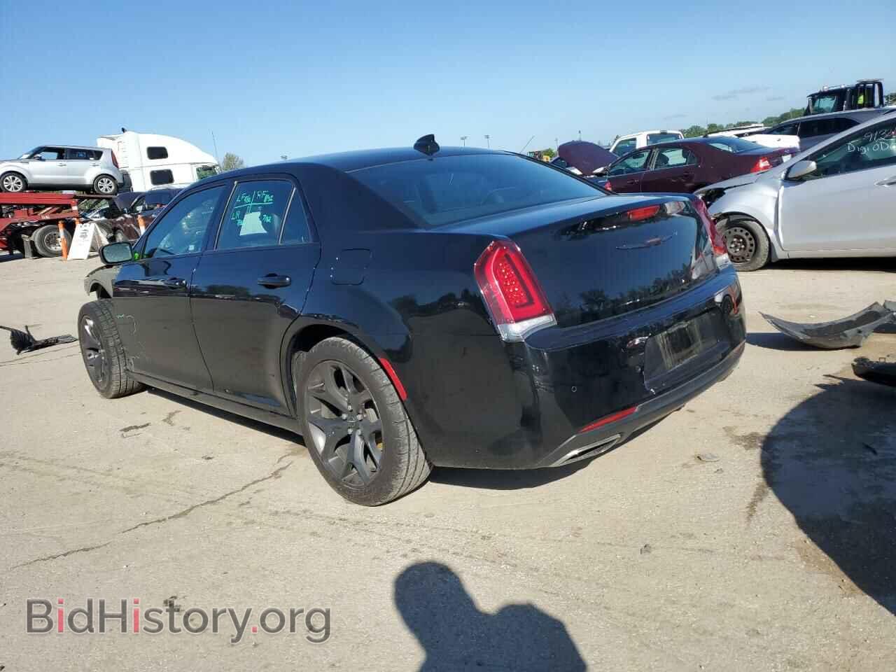 2021 CHRYSLER 300 - VIN: 2C3CCABG2MH529380 - Фото 2