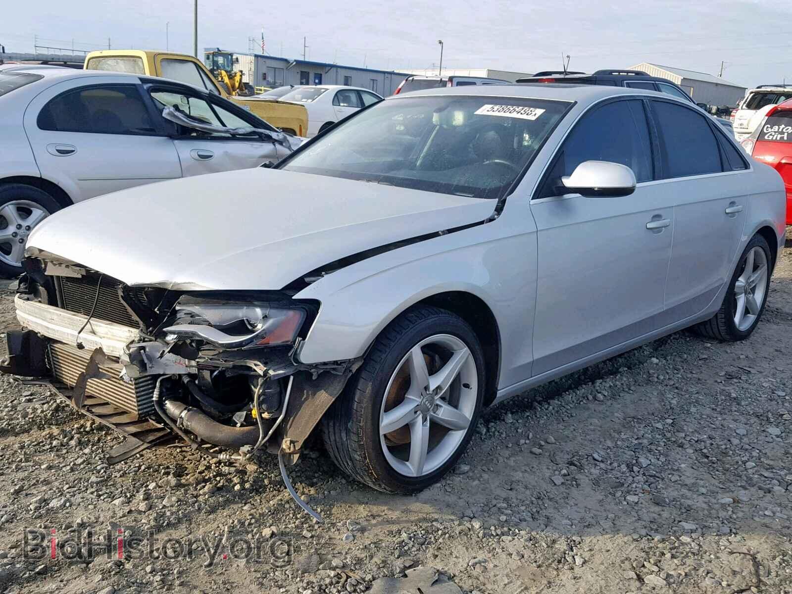 2011 AUDI A4 - VIN: WAUEFAFL5BN043165 - Фото 2