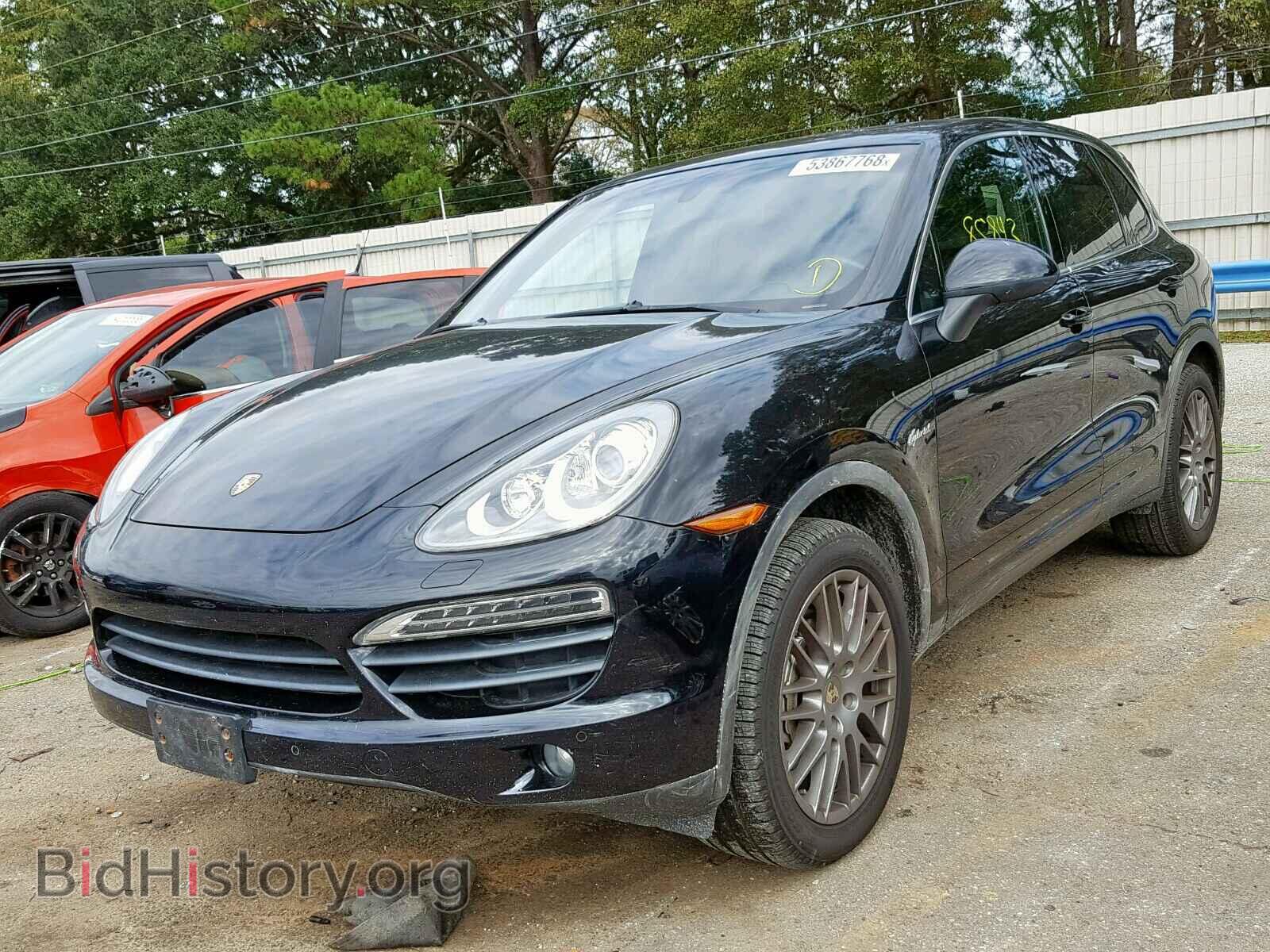 2011 PORSCHE CAYENNE S - VIN: WP1AE2A21BLA92558 - Фото 2