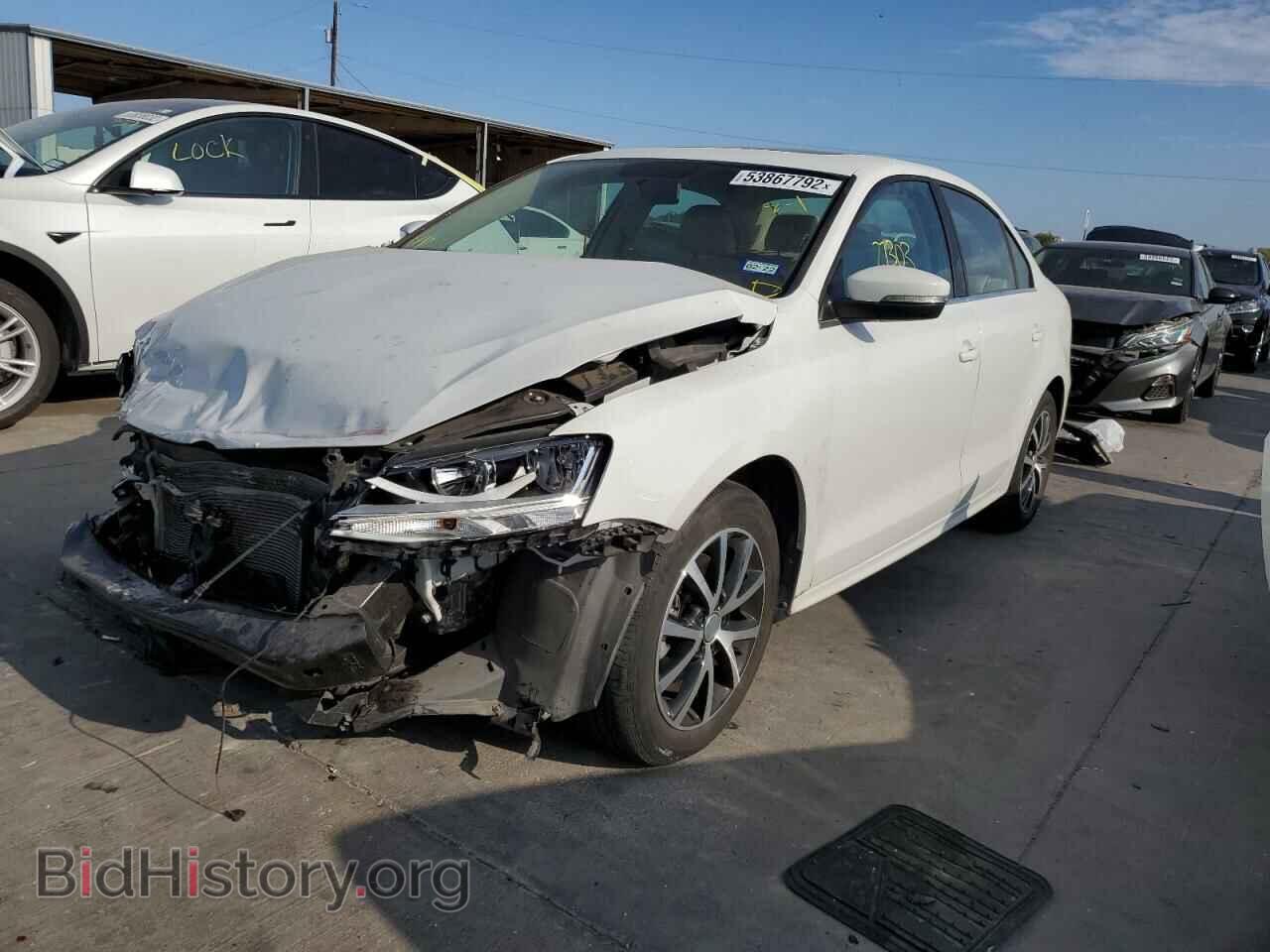 2018 VOLKSWAGEN JETTA - VIN: 3VWDB7AJ2JM254770 - Фото 2